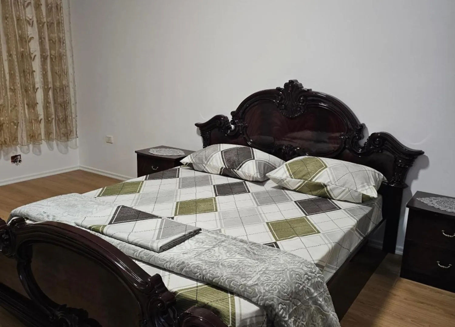 Geljus Apartment 2 Tirana Albánia